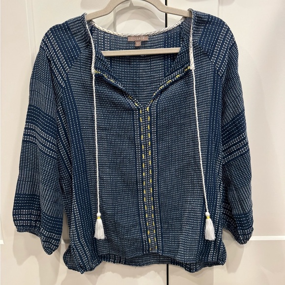Lilla P Anthropologie Navy Blue Tassle Blouse 100% Cotton - Picture 2 of 4